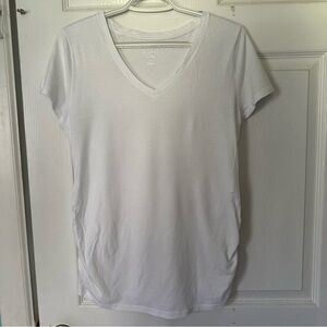 Isabel Maternity White Short Sleeve Tee Size Medium